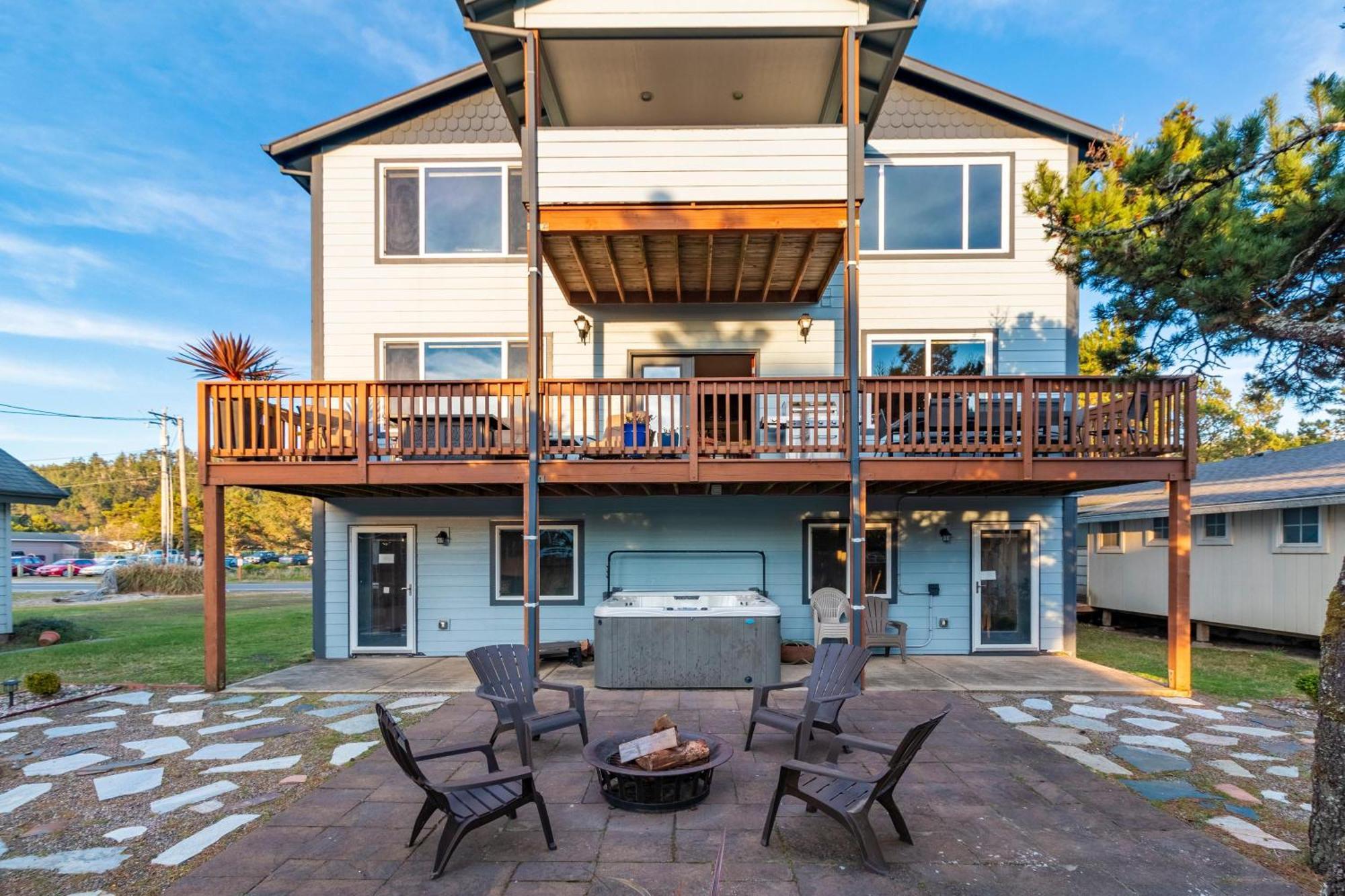 Santosha Vila Pacific City Exterior foto